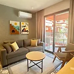 Grand Aquarium Apartmanhotel 3*