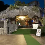 Grand Aquarium