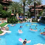 Grand Aquarium Apartmanhotel Marmaris
