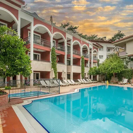 Grand Aquarium Apartmanhotel