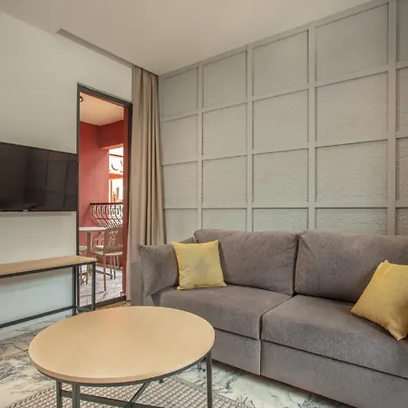 Grand Aquarium Aparthotel 4*