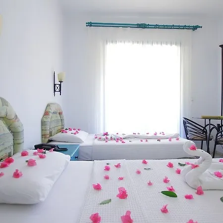 Aparthotel Grand Aquarium 3*