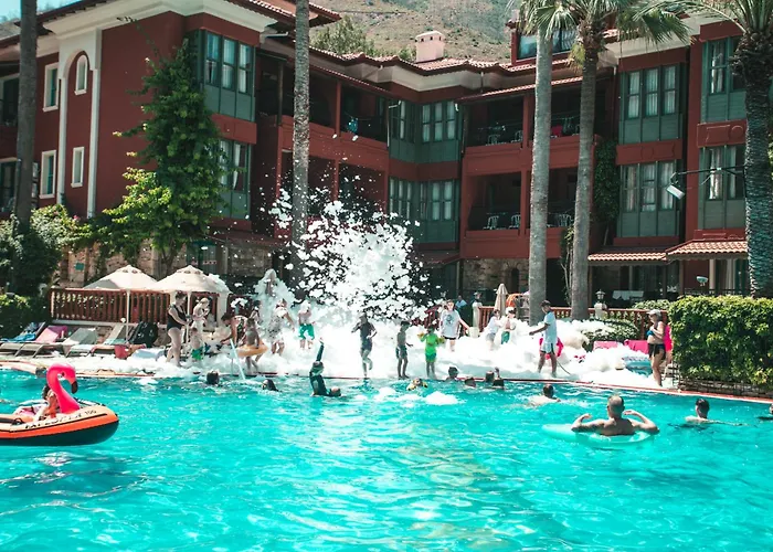 Aparthotel Grand Aquarium 3*